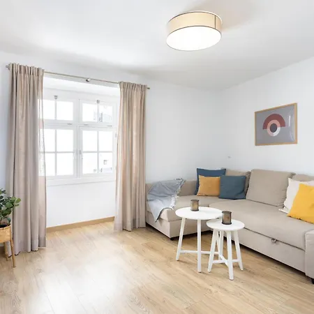 Casona Charco, Stylish & Spacious With Private Patio In Historic Puerto *