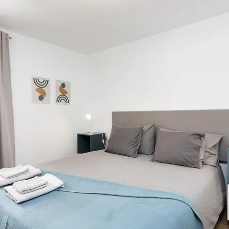 Casona Charco, Stylish & Spacious With Private Patio In Historic Puerto Апартаменты Пуэрто-де-ла-Крус