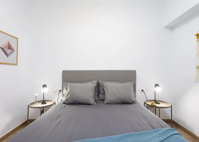 Casona Charco, Stylish & Spacious With Private Patio In Historic Puerto * Puerto de la Cruz (Tenerife)