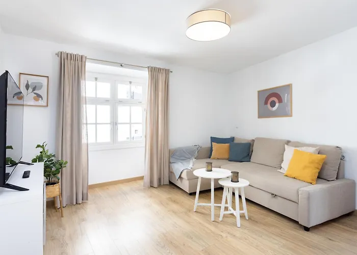 Casona Charco, Stylish & Spacious With Private Patio In Historic Puerto *