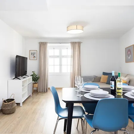 Casona Charco, Stylish & Spacious With Private Patio In Historic Puerto Apartment