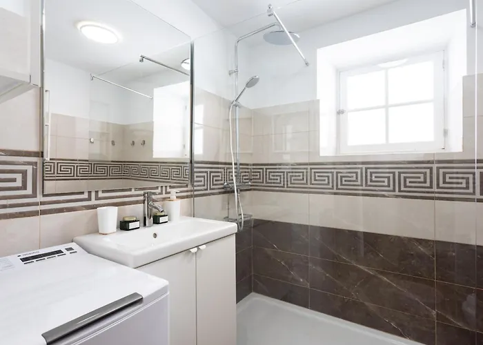 Casona Charco, Stylish & Spacious With Private Patio In Historic Puerto 아파트